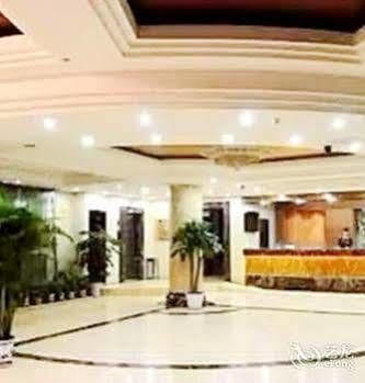 Tianhe Hotel Чэнду Экстерьер фото